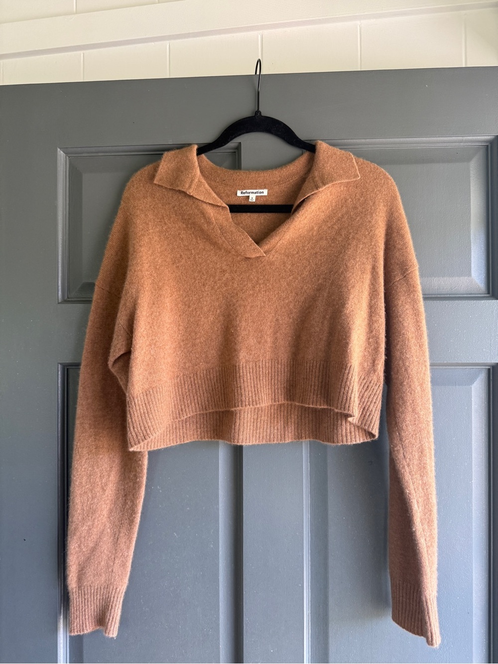 Reformation Cropped V-Neck Sweater in Rust